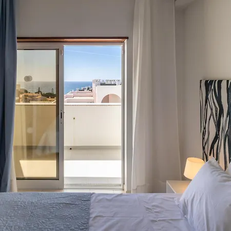 Casa Azul 1 - Senhora Da Rocha, Algarve * Porches (Algarve)